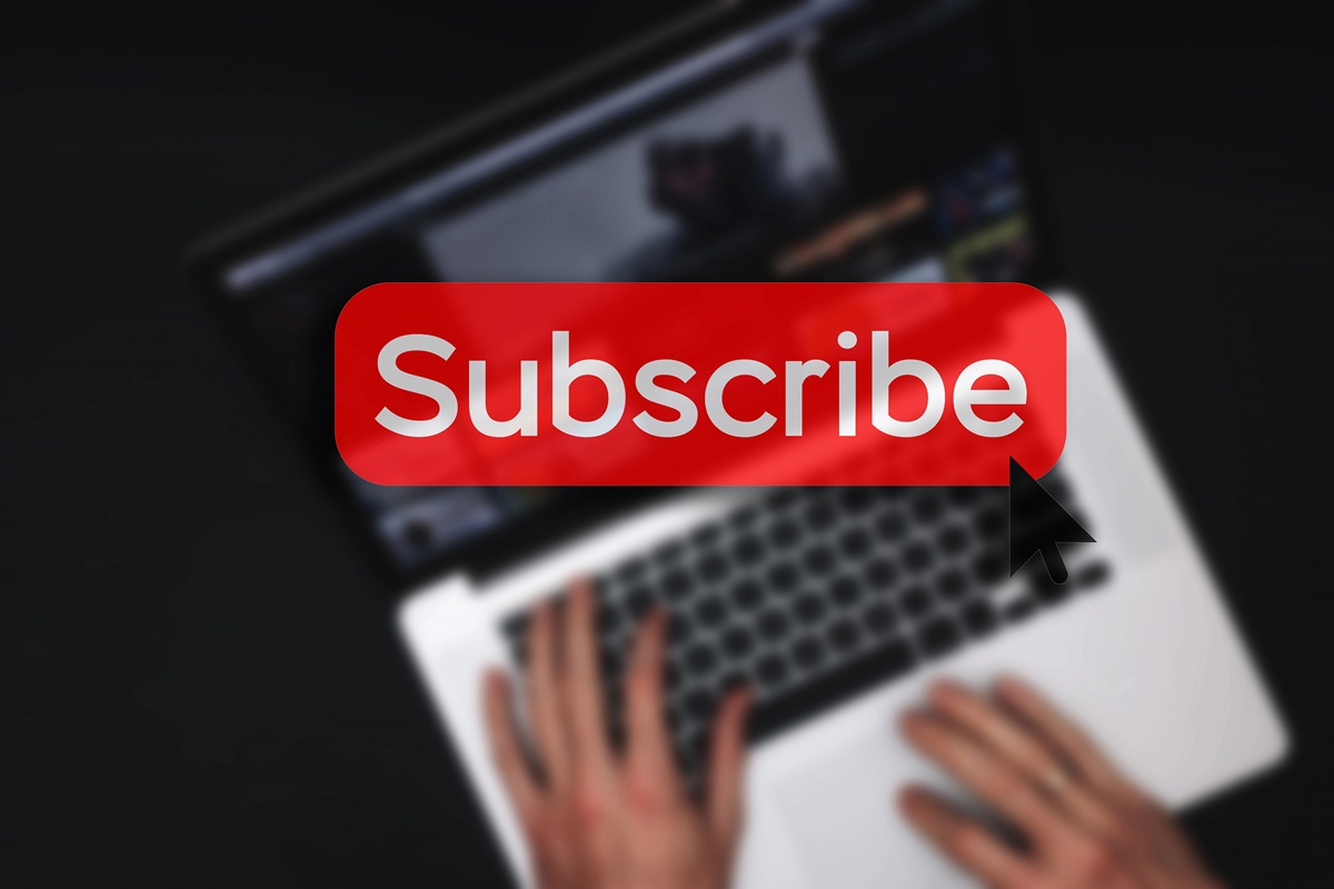Subscription service; red; subscription; service; button; video; online; internet; subscribe; arrow; computer; newsletter; tablet; blured; tv; laptop; movie; background; technology; digital; cursor; email; icon; like; vod; music; hand; hold; series; concept; person; software; marketing; stream; app; share; business; membership; home; channel; film; multimedia; hd; play; blur; svod; website; hulu; click; bell;